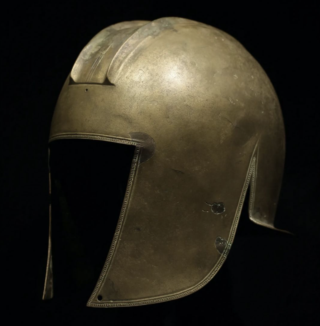 Antiques & the Arts Weekly