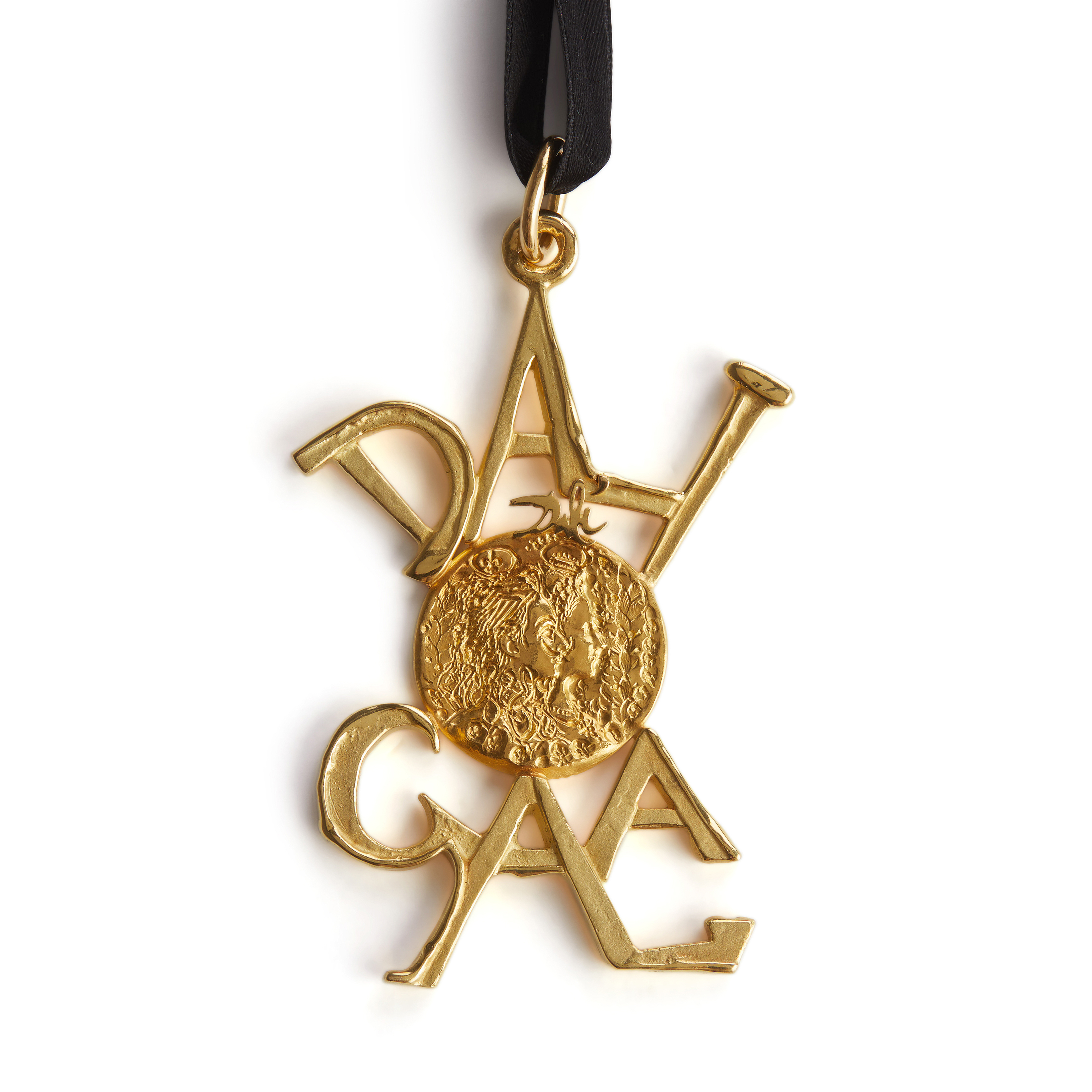 Dali d'or pendant, 1966