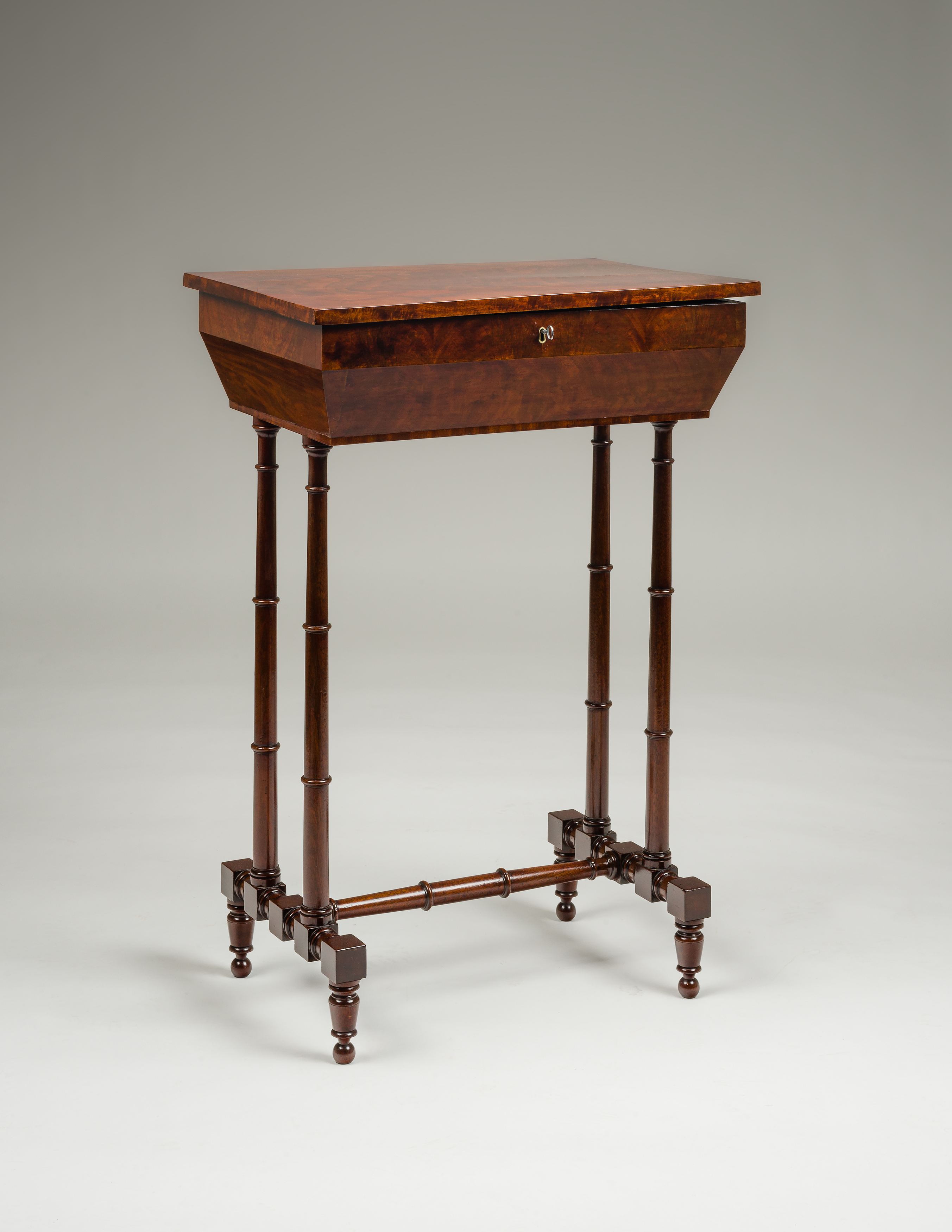 Trestle-based Worktable