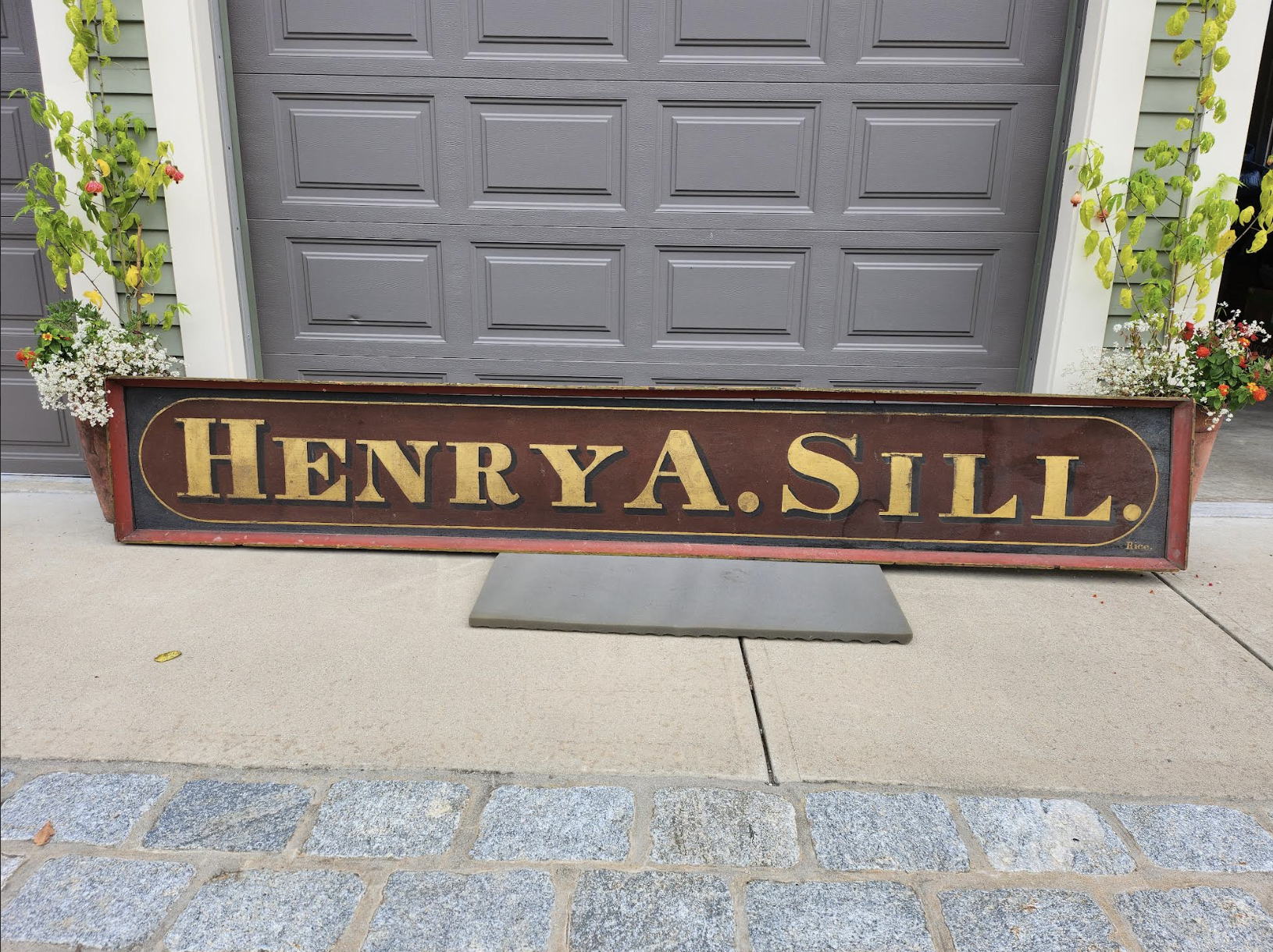 Sill"s Inn and Tavern Sign