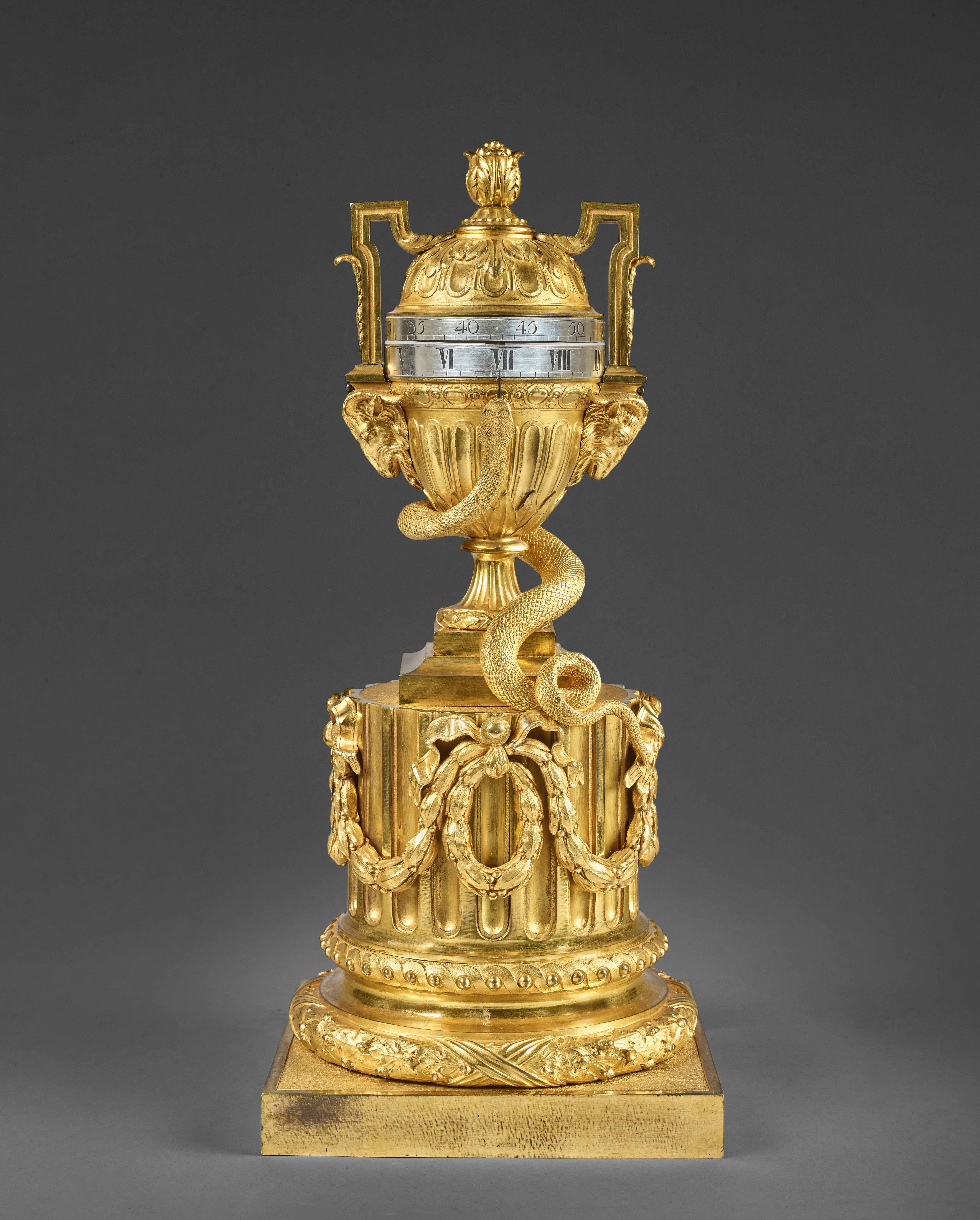 MANTEL CLOCK WITH ROTATING DIALS