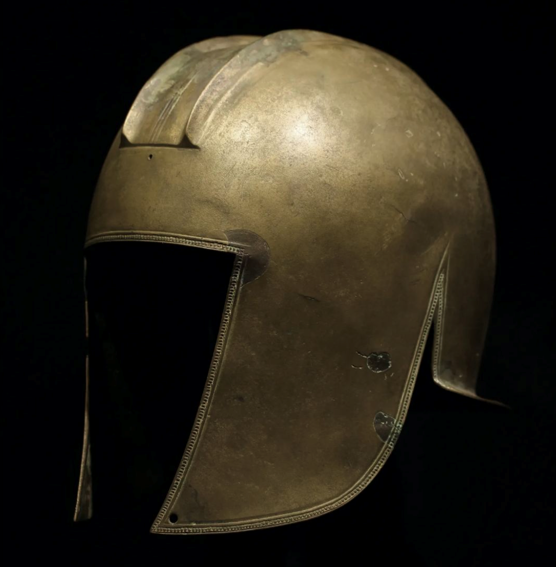 Antiques & the Arts Weekly