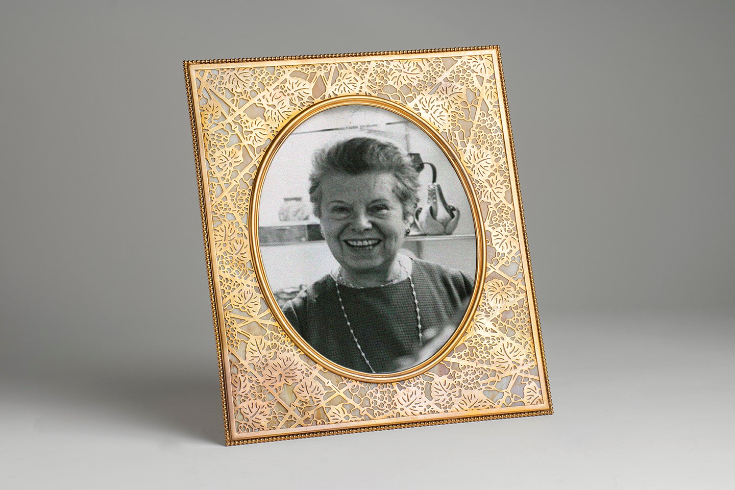 Large "Grapevine" Picture Frame